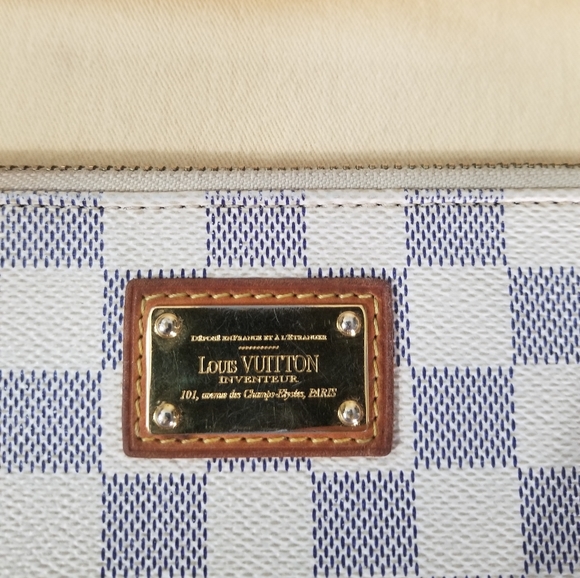 Authentic Louis Vuitton damier azur pochette MM - Picture 4 of 11